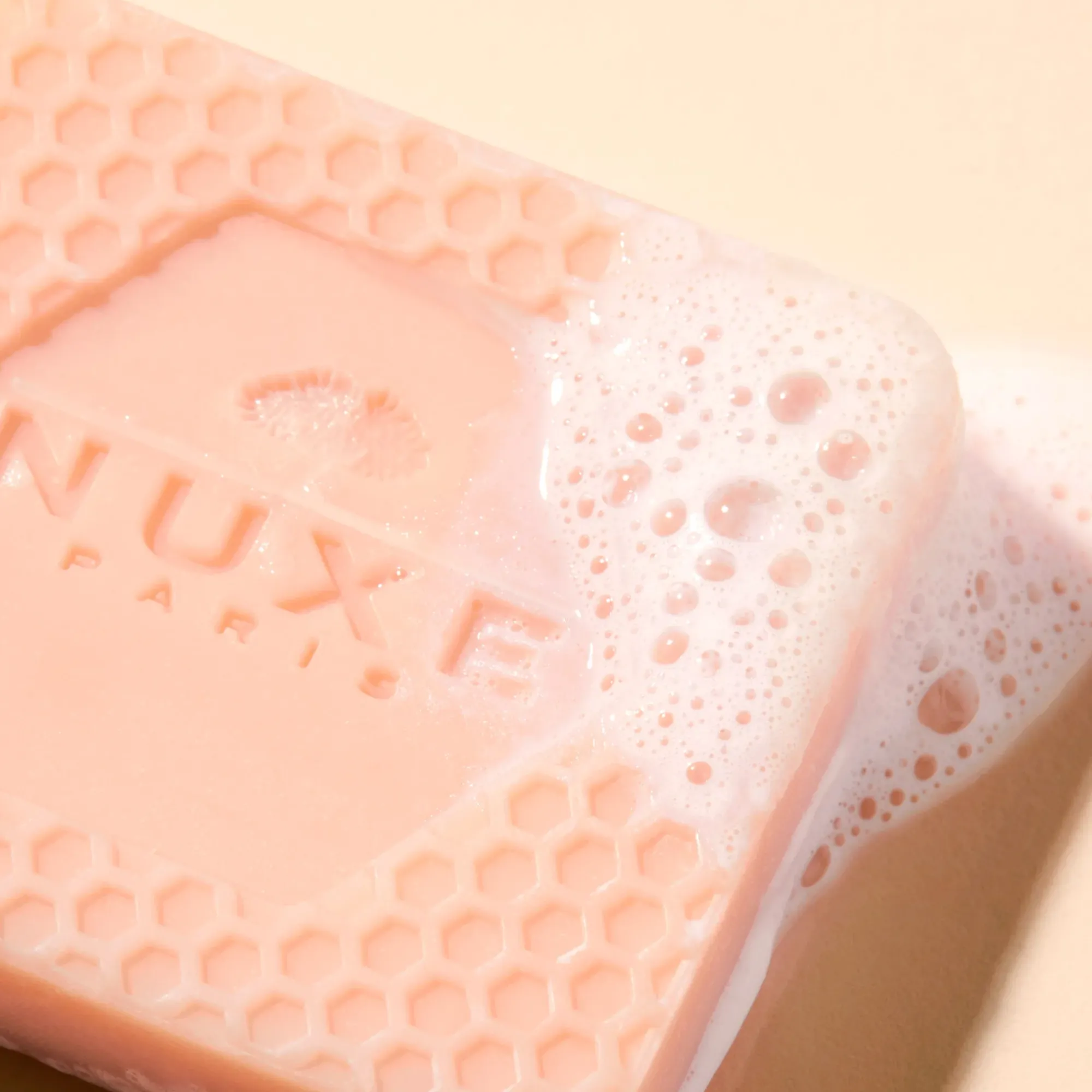 NUXE Shampoo^Shampoo solido delicato, Rêve de Miel 65 g